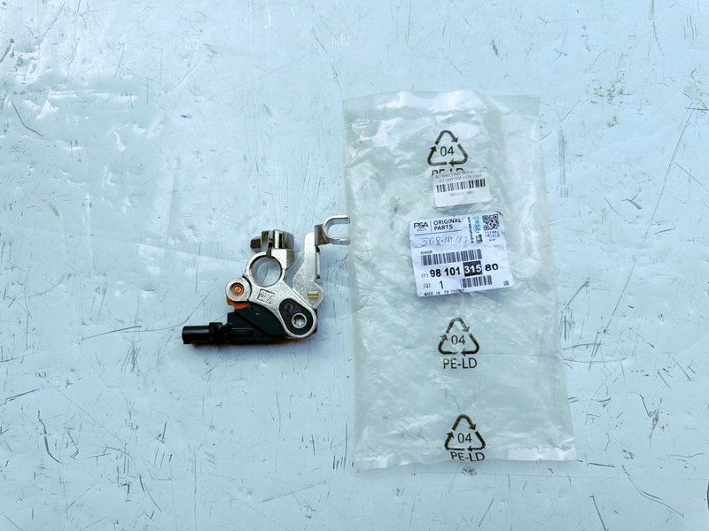 https://ttparts.vn/public/z4751648451986_6b503b7b8cc72de60636fecb0bc69ede (1)-fotor-2023100414219 (1) (1)